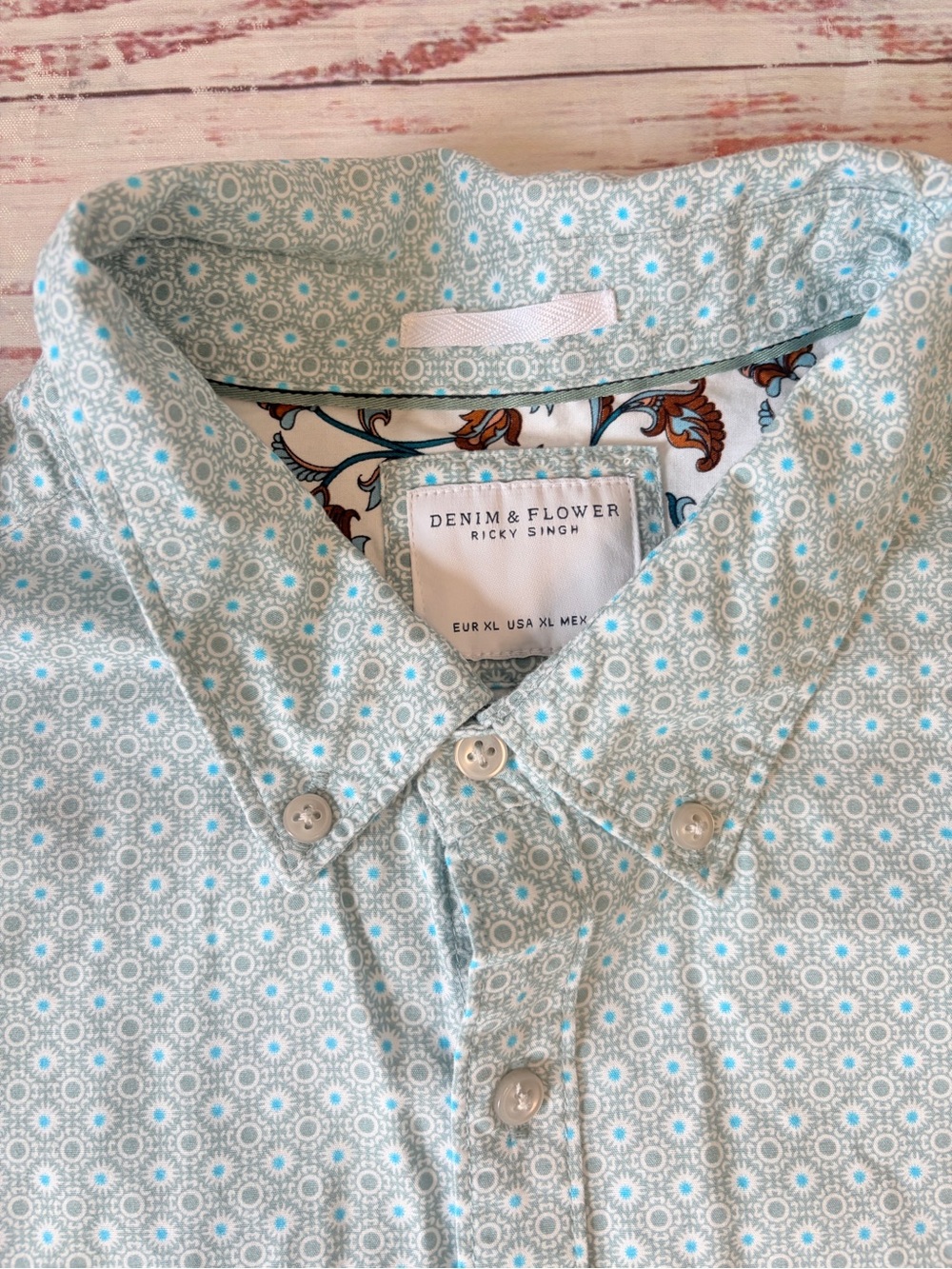 Denim & Flower Short Sleeve Button-Down Shirt in Light Mint Green Geo Print XL - Picture 2 of 10
